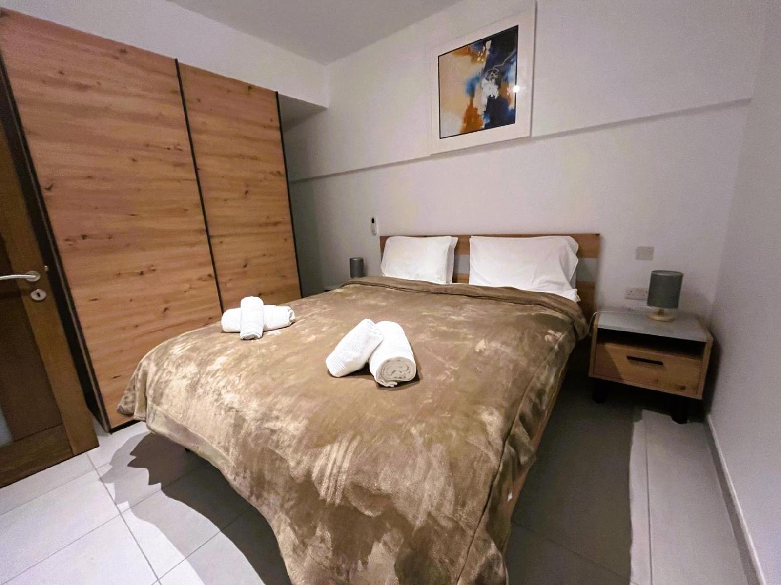 86 Spinola Bay Apartment St. Julian's Cameră foto